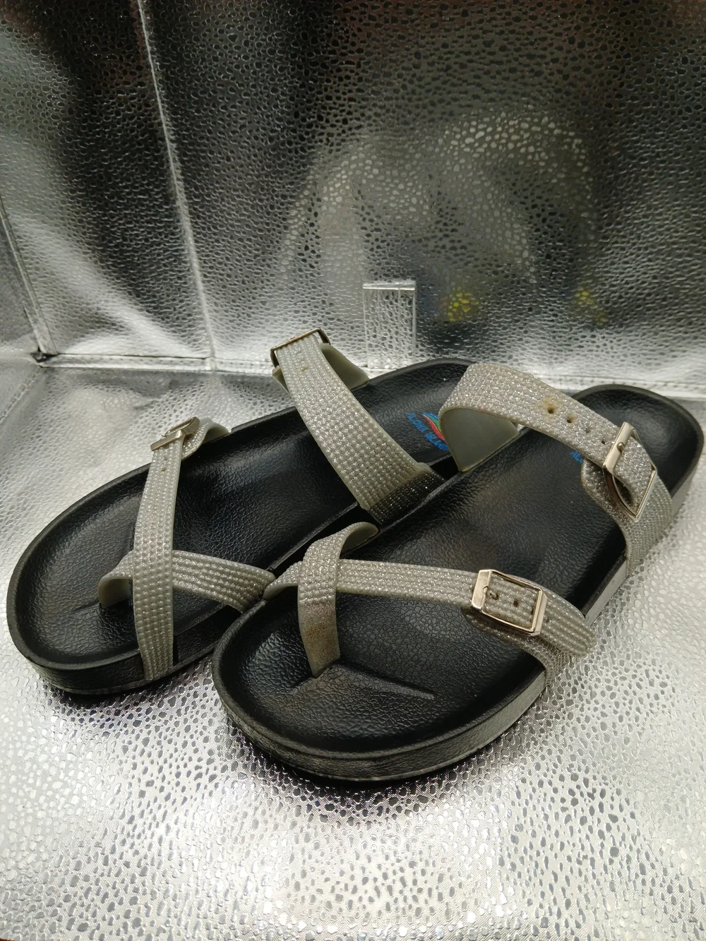 Aloha Island Sparkly Silver Slide Sandals Women's Size 8